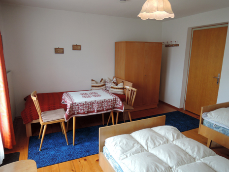 Schlafzimmer 2