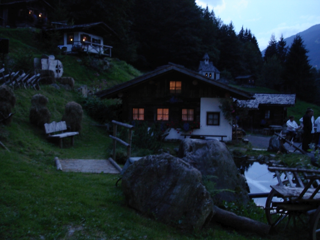2011:08:14 20:45:04