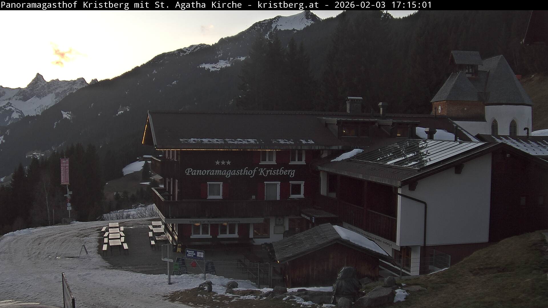 Panoramagasthof Kristberg mit St. Agatha Kirche 1.425 m